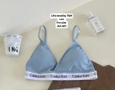 Padded Sports Bra – Comfortable Stretch Activewear - Image 4