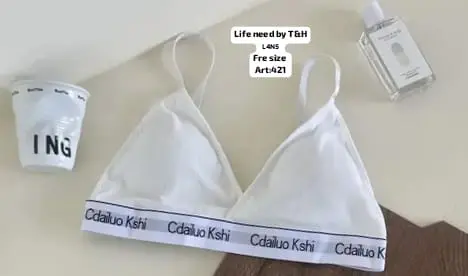 Padded Sports Bra – Comfortable Stretch Activewear - Image 2